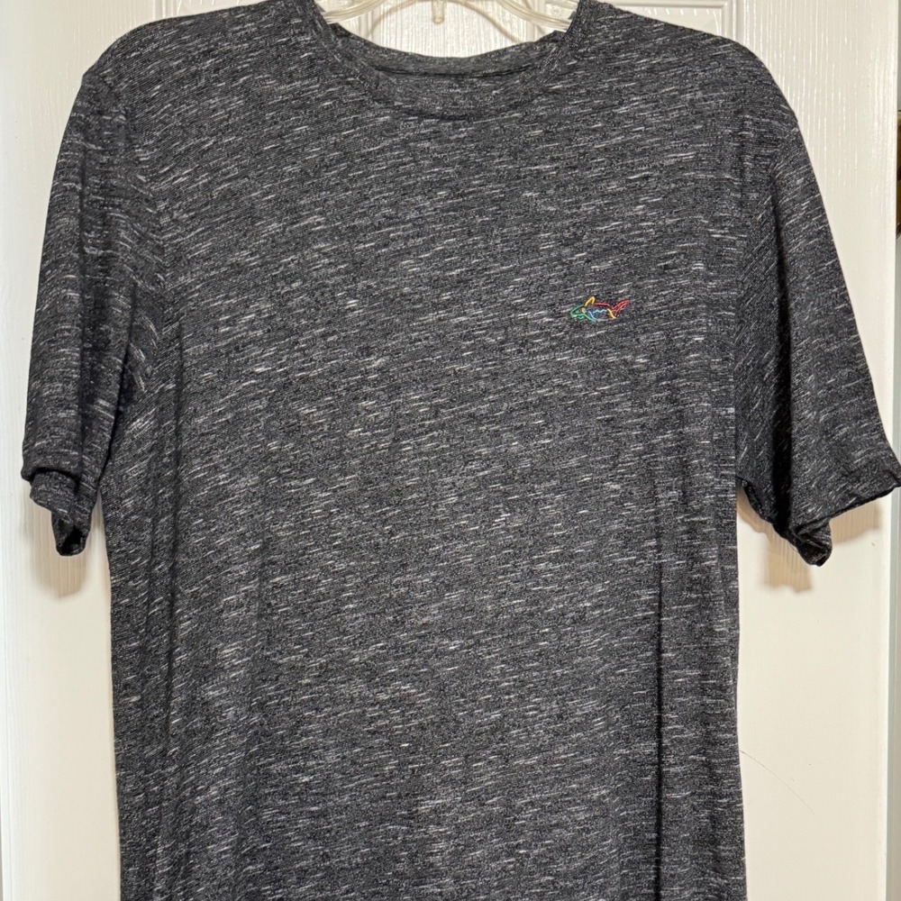 Greg Norman T-Shirt Men Medium Gray Space Dye Short Sleeve Golf Shark Logo Tee